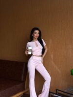 Ensemble Crop Top Cut-Out + Pantalon Flare | Amoura – Image 3